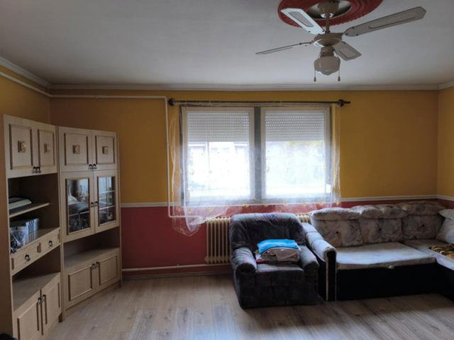 Eladó családi ház, Mikebudán 42.9 M Ft, 3 szobás