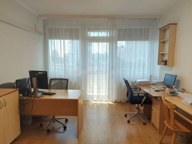 Eladó téglalakás, Kecskeméten 55.5 M Ft, 2 szobás