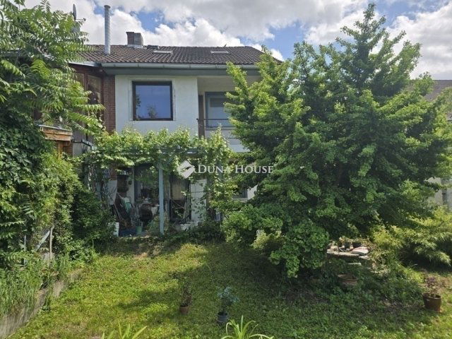 Eladó családi ház, Budapesten, XVI. kerületben 109.9 M Ft