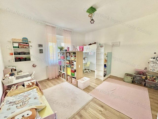 Eladó családi ház, Dányon 59.9 M Ft, 3+1 szobás