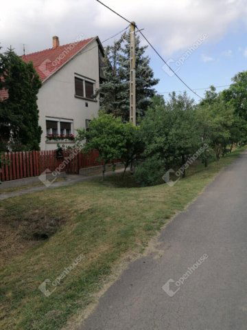 Eladó családi ház, Muronyon 29.9 M Ft, 5 szobás