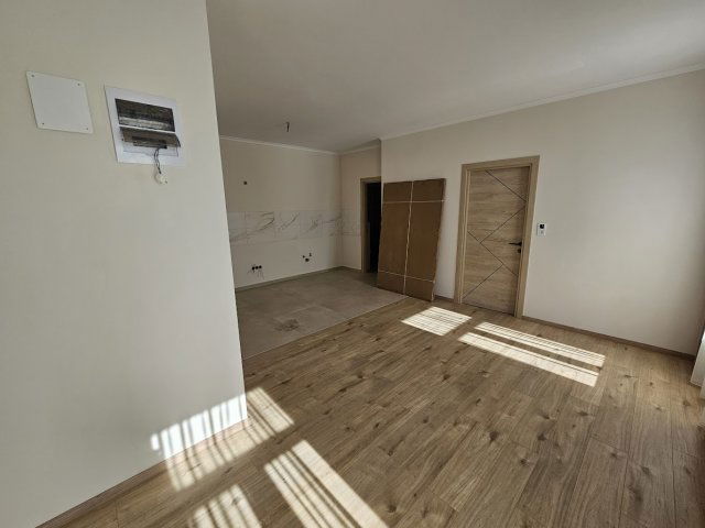 Kiadó iroda, Pécsett 168 E Ft / hó, 2 szobás