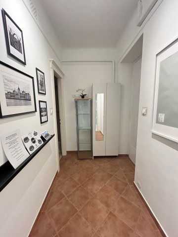 Kiadó téglalakás, albérlet, I. kerületben, Vám utcában