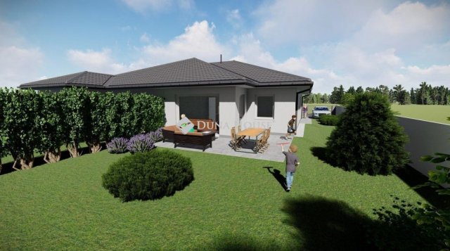 Eladó ikerház, Nyíregyházán 99.9 M Ft, 4 szobás