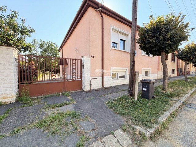 Eladó családi ház, Szombathelyen 99.99 M Ft, 5 szobás