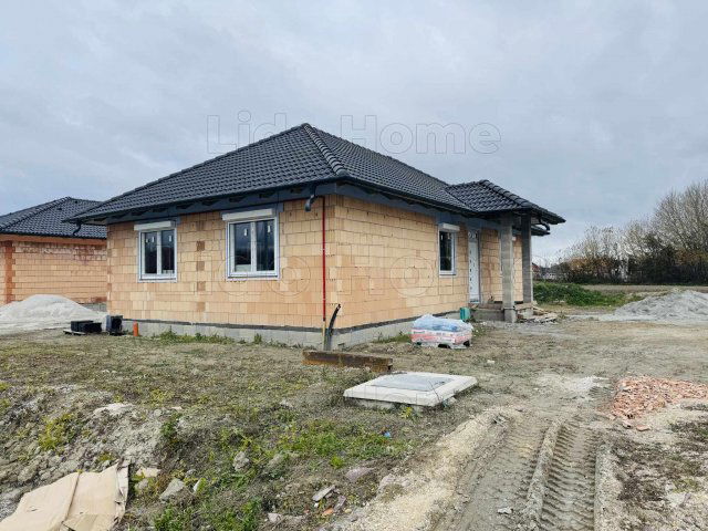 Eladó családi ház, Győrladaméren 84.9 M Ft