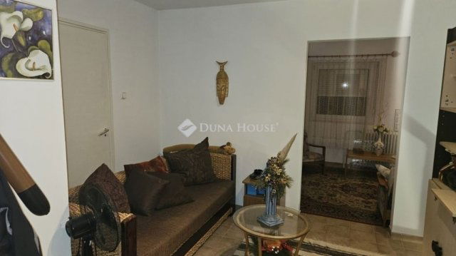 Eladó családi ház, Székesfehérvárott 135 M Ft, 5 szobás