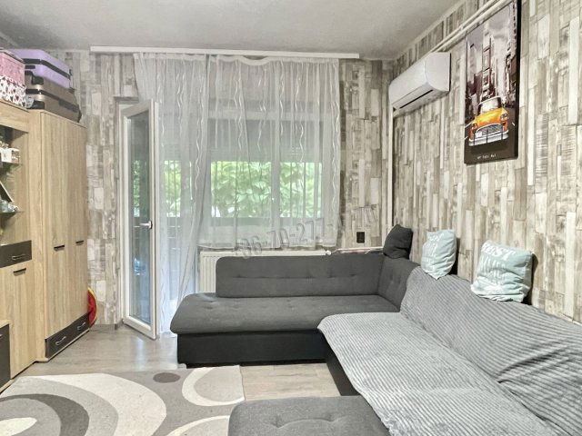 Eladó téglalakás, Oroszlányban, Rosenberg utcában 30 M Ft
