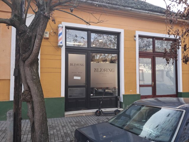 Eladó üzlethelyiség, Baján 44 M Ft, 1 szobás