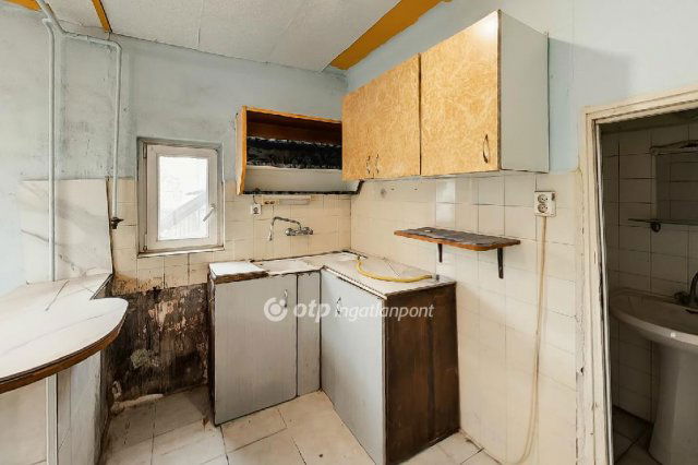 Eladó családi ház, Budapesten, XV. kerületben 136.6 M Ft