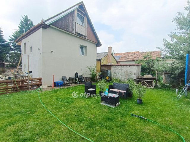 Eladó nyaraló, Szigethalmon 46.9 M Ft, 1+2 szobás