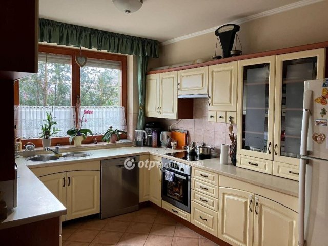 Eladó ikerház, Dunakeszin 159 M Ft, 4+1 szobás