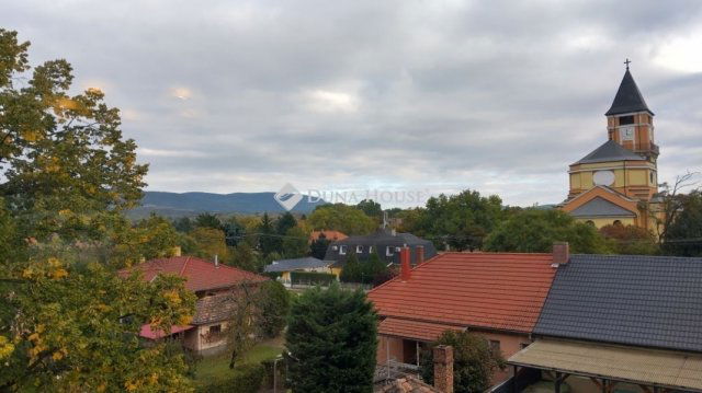 Eladó panellakás, Dorogon 42.9 M Ft, 2 szobás