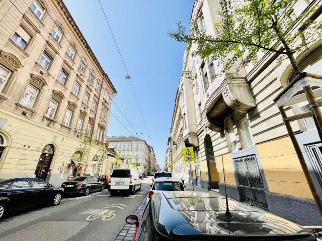 Eladó téglalakás, Budapesten, VII. kerületben, Dembinszky utcában