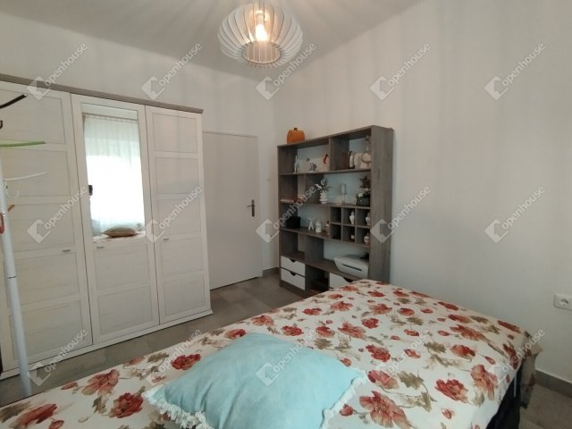 Eladó családi ház, Csornán 53 M Ft, 3 szobás