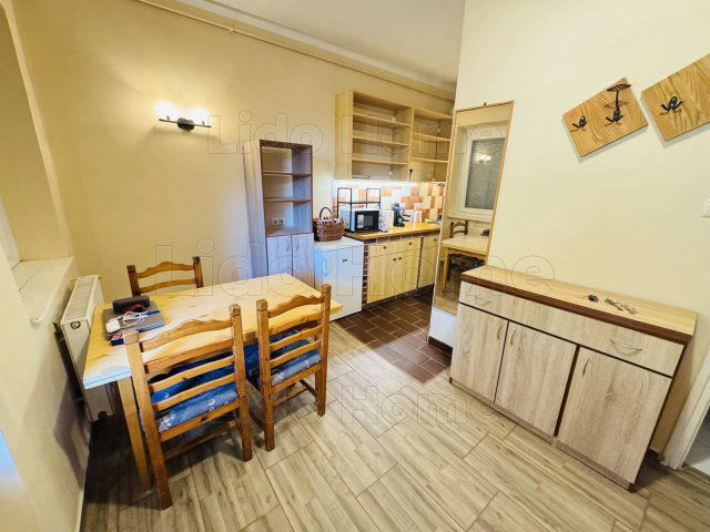 Kiadó téglalakás, albérlet, Győrött 180 E Ft / hó, 2 szobás