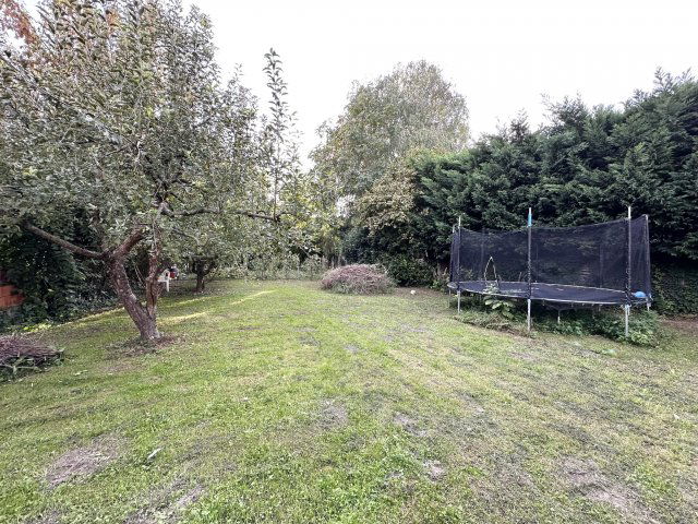 Eladó családi ház, Vácon 114.9 M Ft, 5 szobás