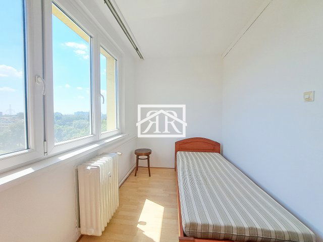 Kiadó panellakás, albérlet, Szegeden 130 E Ft / hó, 2 szobás