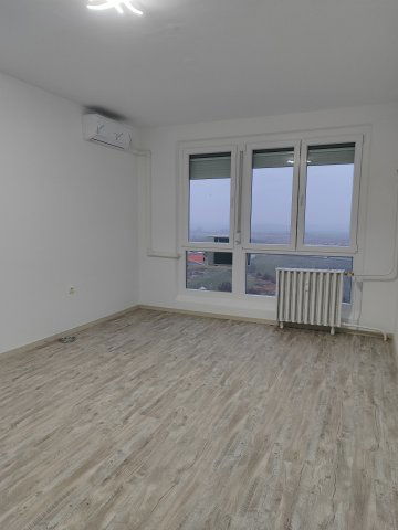 Eladó panellakás, Szekszárdon, Béri Balogh Ádám utcában