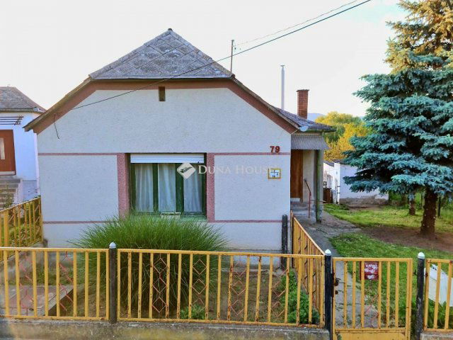 Eladó családi ház, Bogádon 21.9 M Ft, 3 szobás