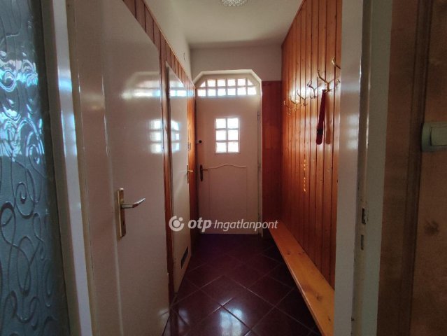 Eladó családi ház, Szegeden 164 M Ft, 5 szobás