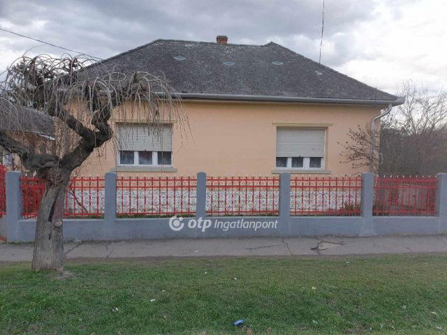Eladó családi ház, Aszalón 18.5 M Ft, 3 szobás