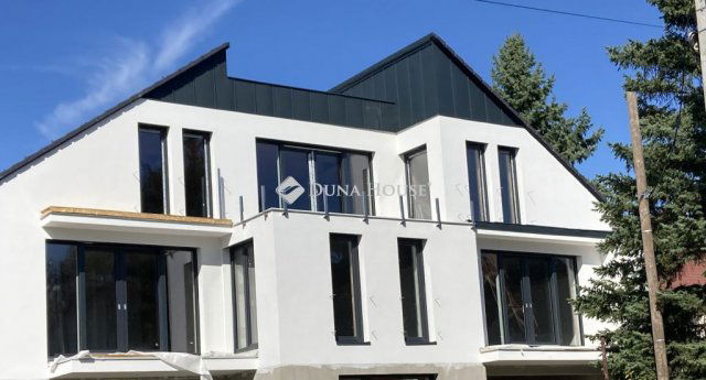 Eladó téglalakás, Budapesten, III. kerületben, Ringató utcában