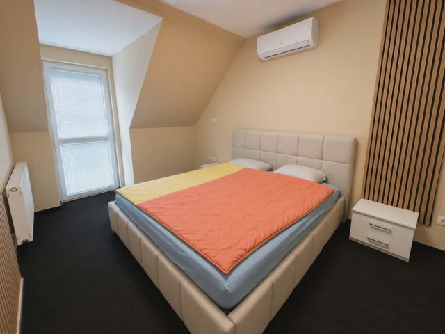 Kiadó téglalakás, albérlet, Debrecenben 450 E Ft / hó, 4 szobás