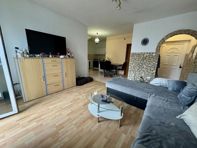 Eladó téglalakás, Dunakeszin 87 M Ft, 4 szobás