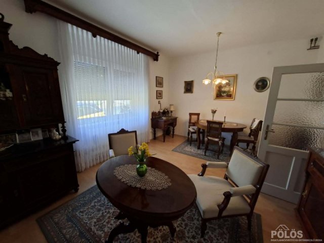 Eladó családi ház, Fertőrákoson 95 M Ft, 7 szobás