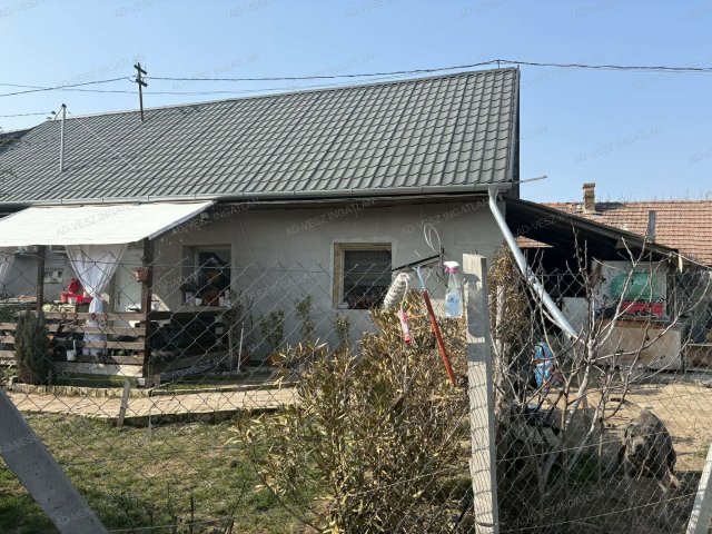 Eladó családi ház, Alsónémediben 49.9 M Ft, 1+1 szobás