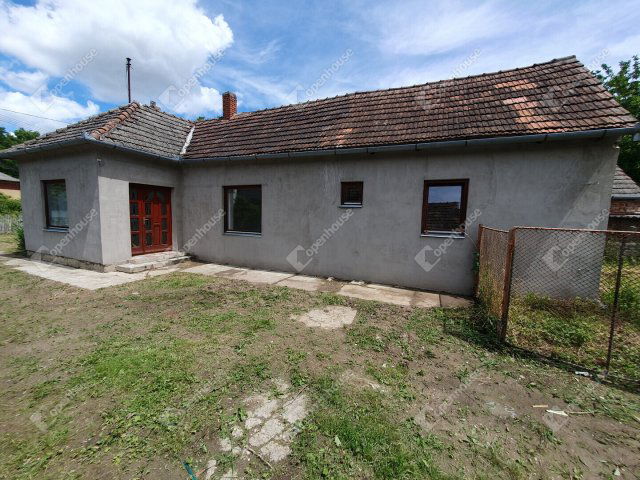 Eladó családi ház, Szepetneken 17.9 M Ft, 4 szobás