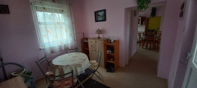 Eladó családi ház, Bicskén 65 M Ft, 3 szobás