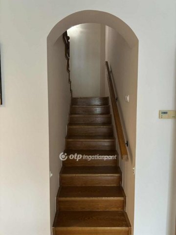 Eladó sorház, Hajdúszoboszlón 103.9 M Ft, 3+2 szobás