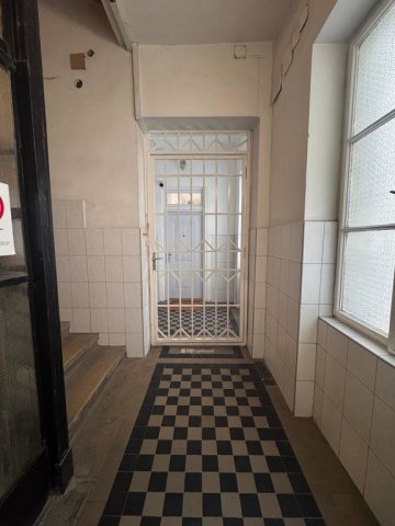 Eladó téglalakás, Budapesten, VI. kerületben 185 M Ft, 2 szobás