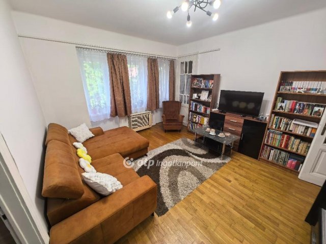 Eladó téglalakás, Debrecenben 73.9 M Ft, 2 szobás