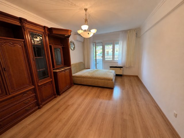 Kiadó téglalakás, albérlet, XIII. kerületben, Övezet utcában