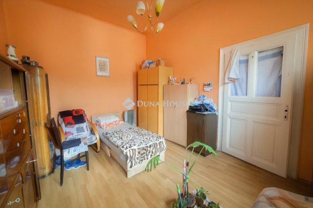 Eladó téglalakás, IV. kerületben, Szekfű Gyula utcában