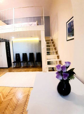 Eladó téglalakás, Budapesten, V. kerületben 62.7 M Ft, 1 szobás