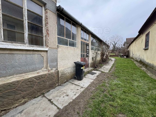 Eladó családi ház, Tótszerdahelyen 17.4 M Ft, 5 szobás