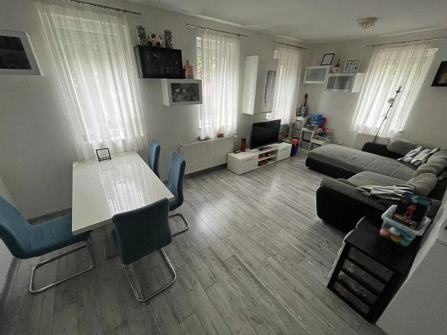 Eladó téglalakás, Budapesten, IV. kerületben 99 M Ft, 1+2 szobás
