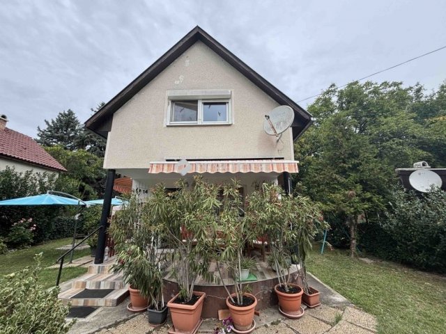 Eladó családi ház, Tasson 19.9 M Ft, 2 szobás