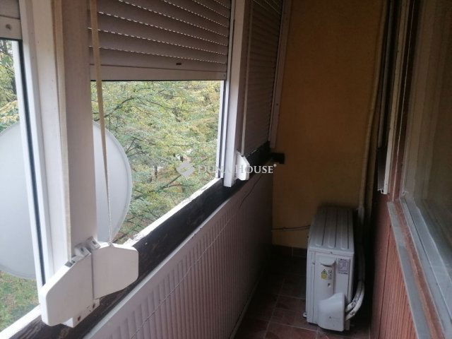 Eladó panellakás, Mohácson 22.9 M Ft, 1 szobás