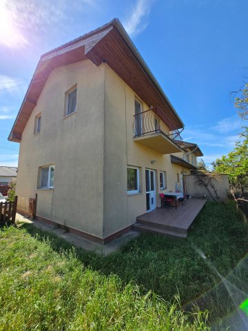 Eladó ikerház, Szigetszentmiklóson 92.5 M Ft, 4 szobás