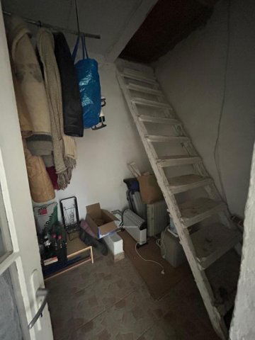 Eladó családi ház, Zsákán 10 M Ft, 2+1 szobás