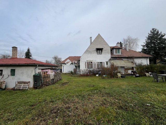 Eladó családi ház, Tahitótfalun, Visegrádi úton 220 M Ft