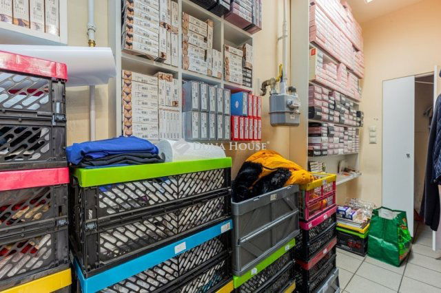 Eladó üzlethelyiség, Budapesten, V. kerületben 385 M Ft