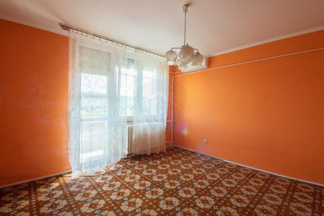 Eladó téglalakás, Tatabányán 27.9 M Ft, 2 szobás