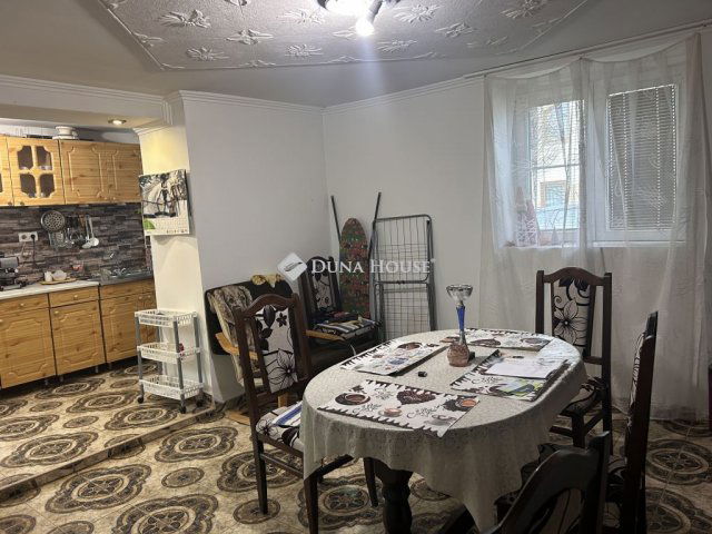 Eladó családi ház, Baján 17.9 M Ft, 1 szobás