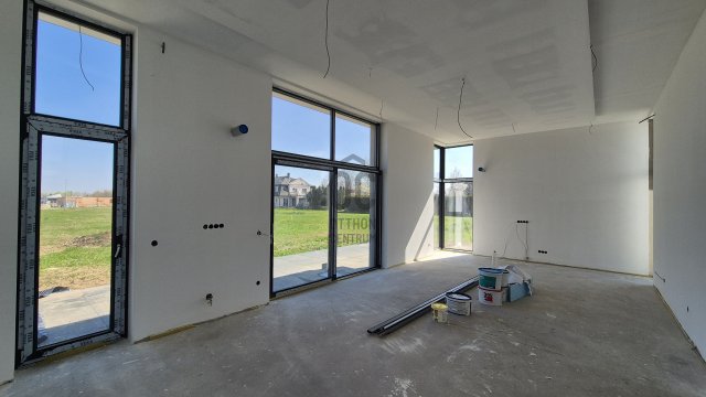 Eladó családi ház, Győrújbaráton 165 M Ft, 4 szobás